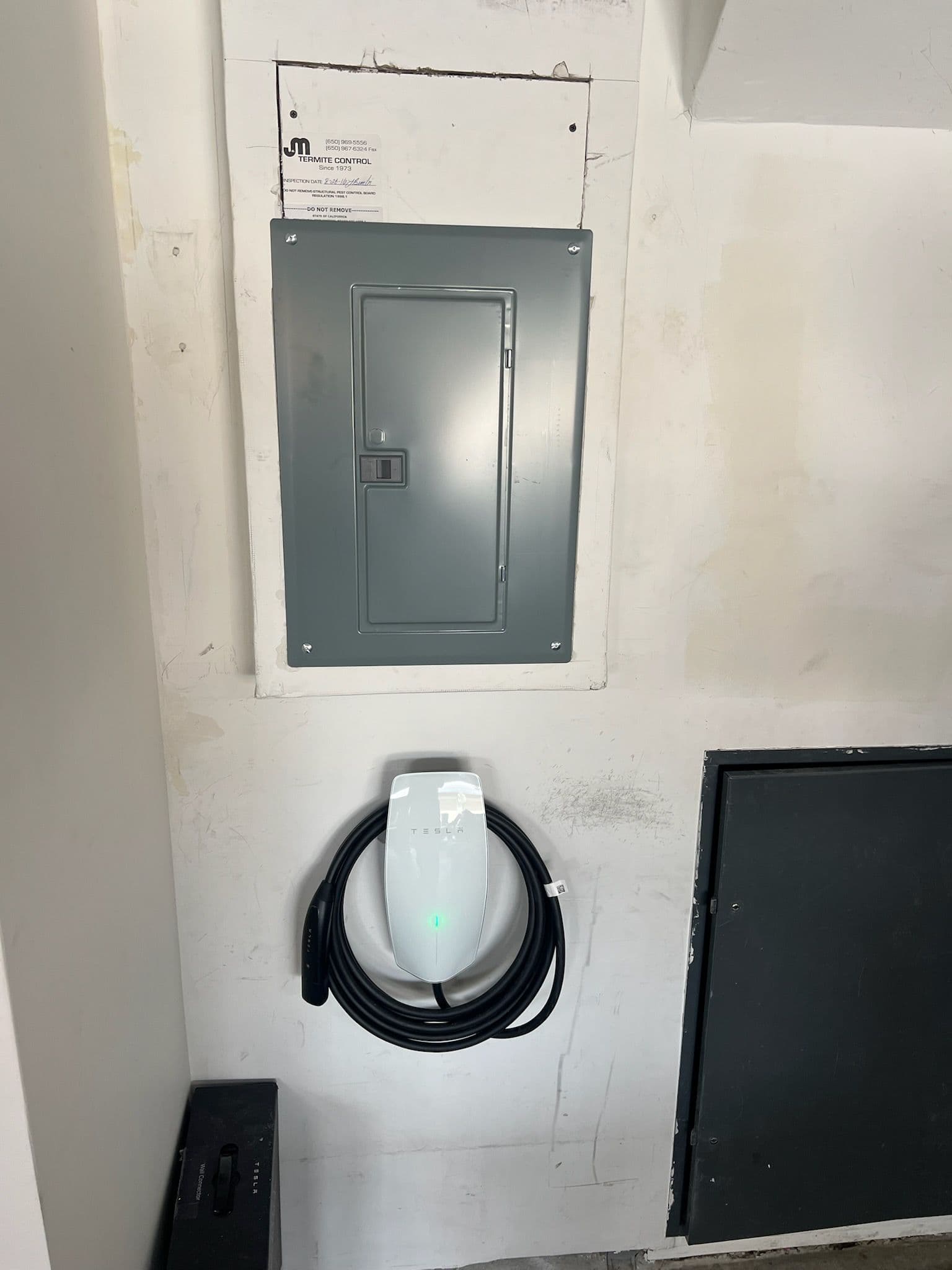 Project Sleek Tesla EV Charger Installation in Mountain View image